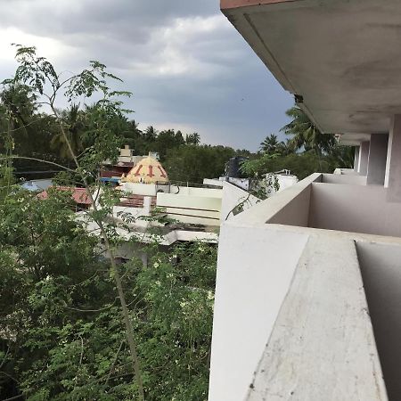 Sr Mahal & Lodge Kumbakonam Eksteriør bilde